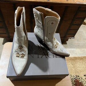 Crown Vintage Cream Western Heeled Boots